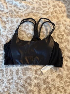 Fabletics Ella Sculptknit Crisscross Sports Bra